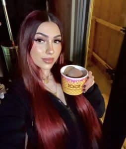 Facetune_10-12-2022-18-04-05