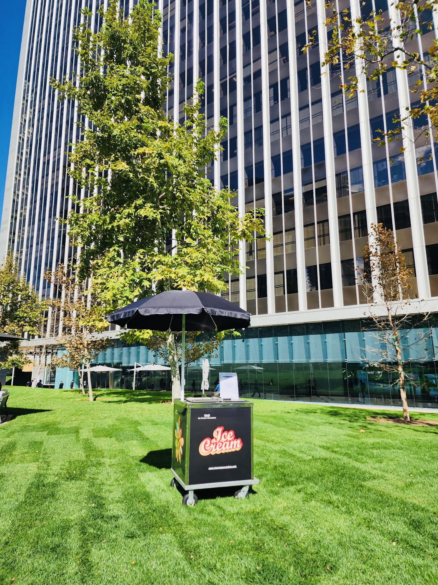 Ice Cream Cart & Truck Catering in Sherman Oaks